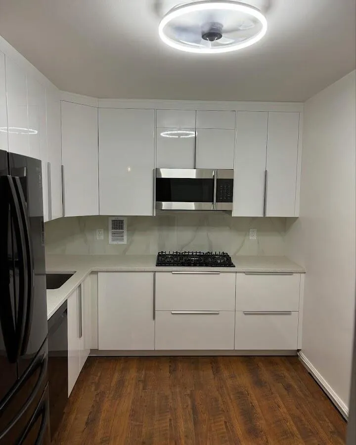 Renovated kitchen with quartz countertops in Gloucester